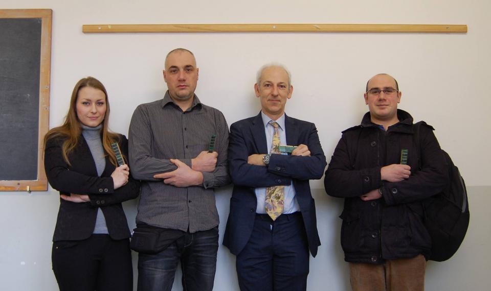 Chiaravalle: all'Istituto Podesti un'aula multididattica con software libero